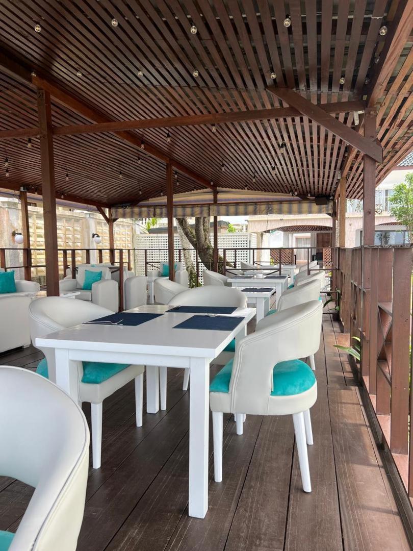 Residence Hoteliere Oceane Libreville Exterior photo