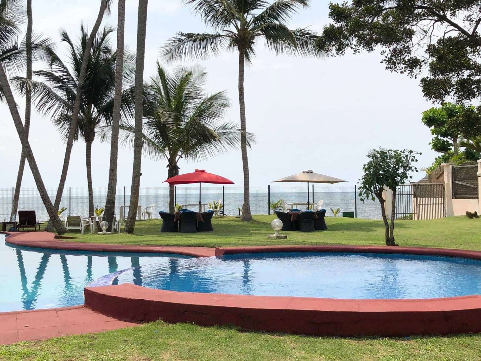 Residence Hoteliere Oceane Libreville Exterior photo
